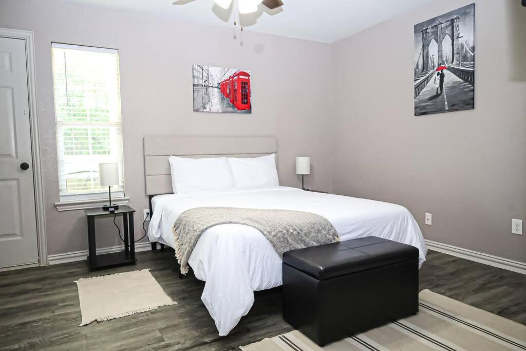 Comfy Two-Bedroom Apartment In Arlington Luaran gambar