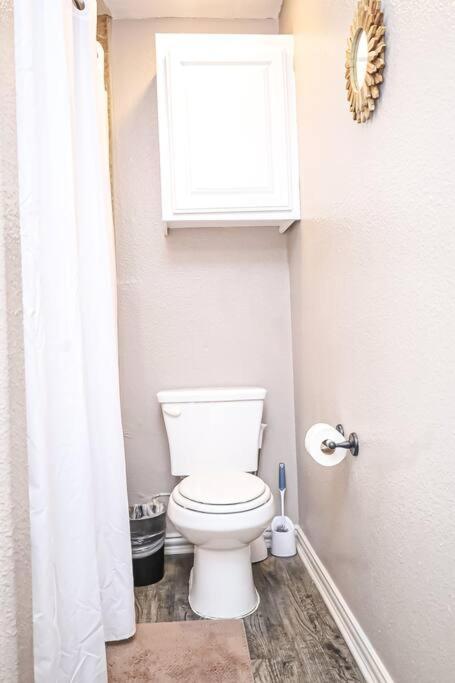 Comfy Two-Bedroom Apartment In Arlington Luaran gambar